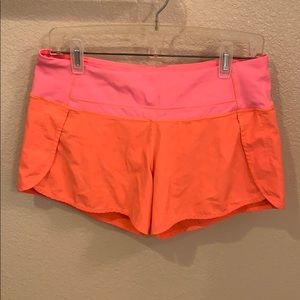 LIKE NEW Lulu speed up shorts 4”